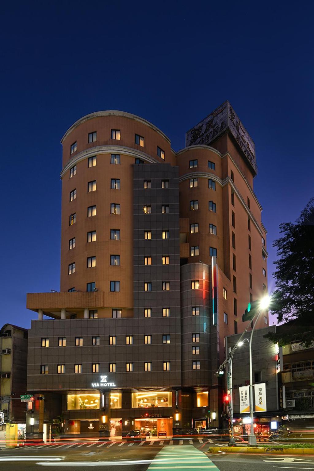 Via Hotel Breeze Taipei Exterior foto