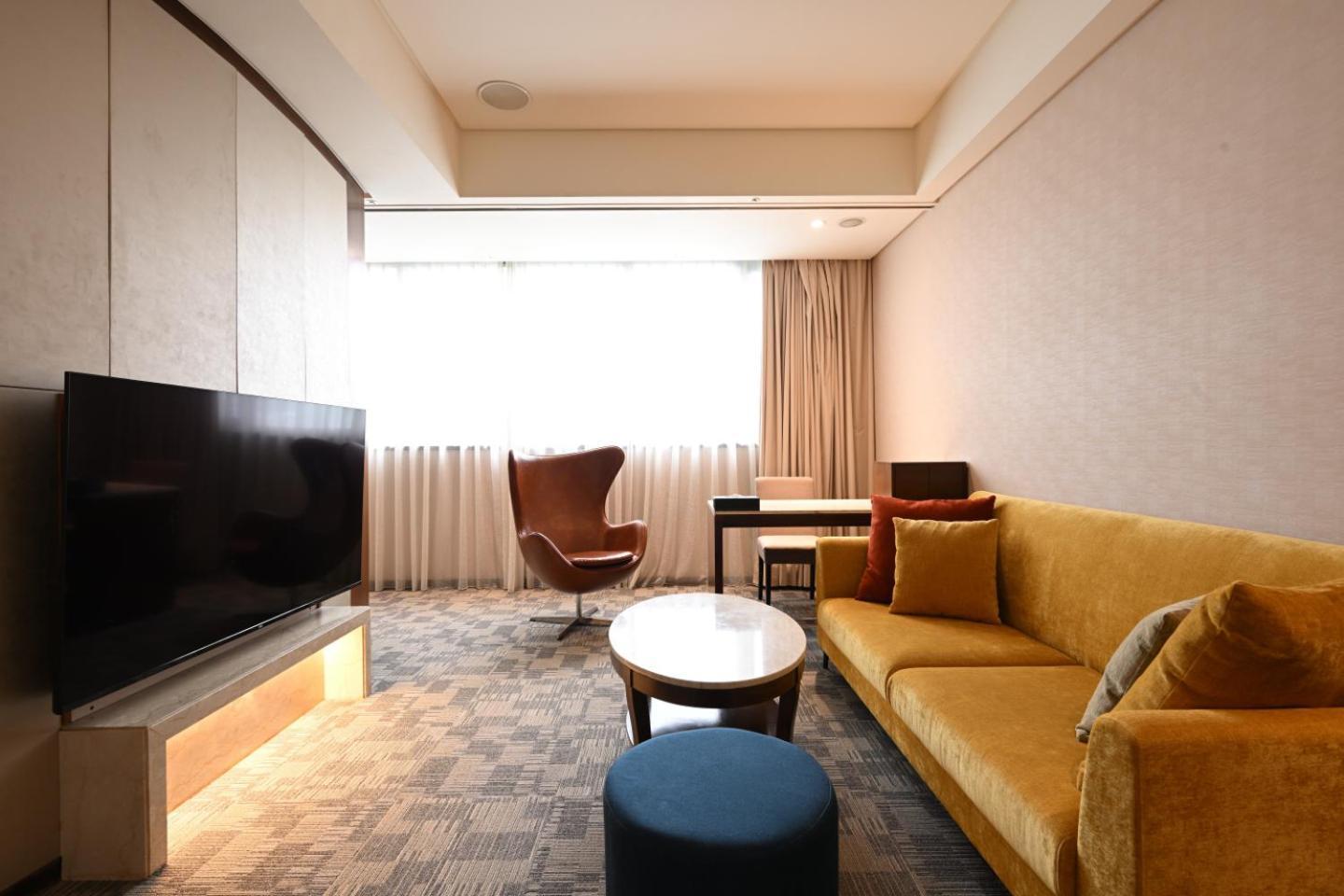 Via Hotel Breeze Taipei Exterior foto